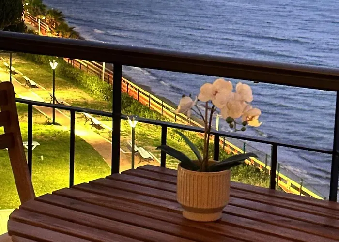 Modern Beachfront 2 Bdrm , Incredible Views * Estepona